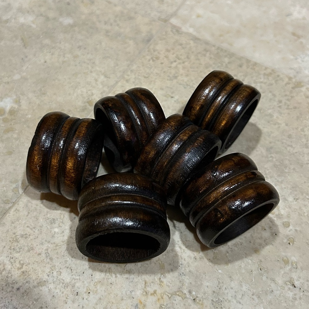 KNOBLER TAIWAN Teakwood Napkin Rings (6)